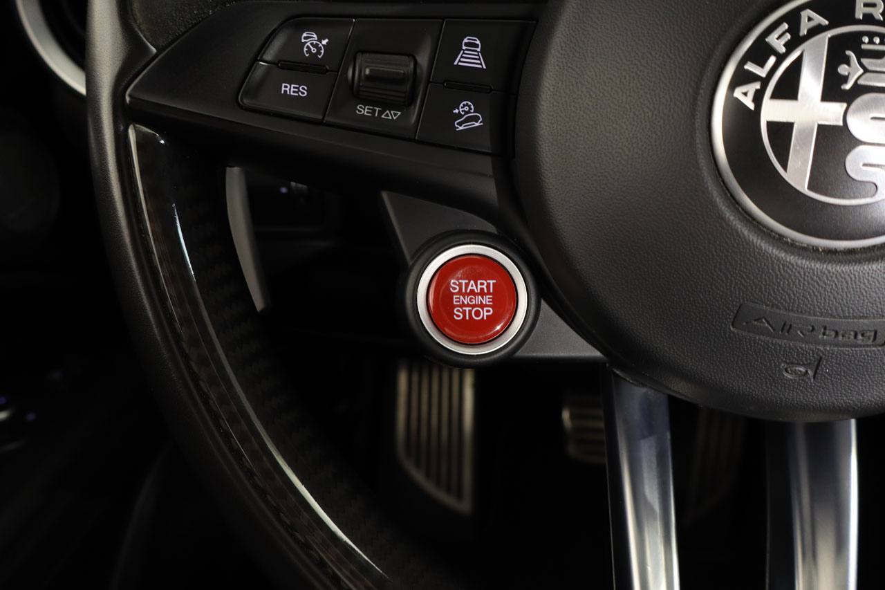 Alfa Romeo Stelvio Quadrifoglio 2.9 V6 Bi-turbo 510cv