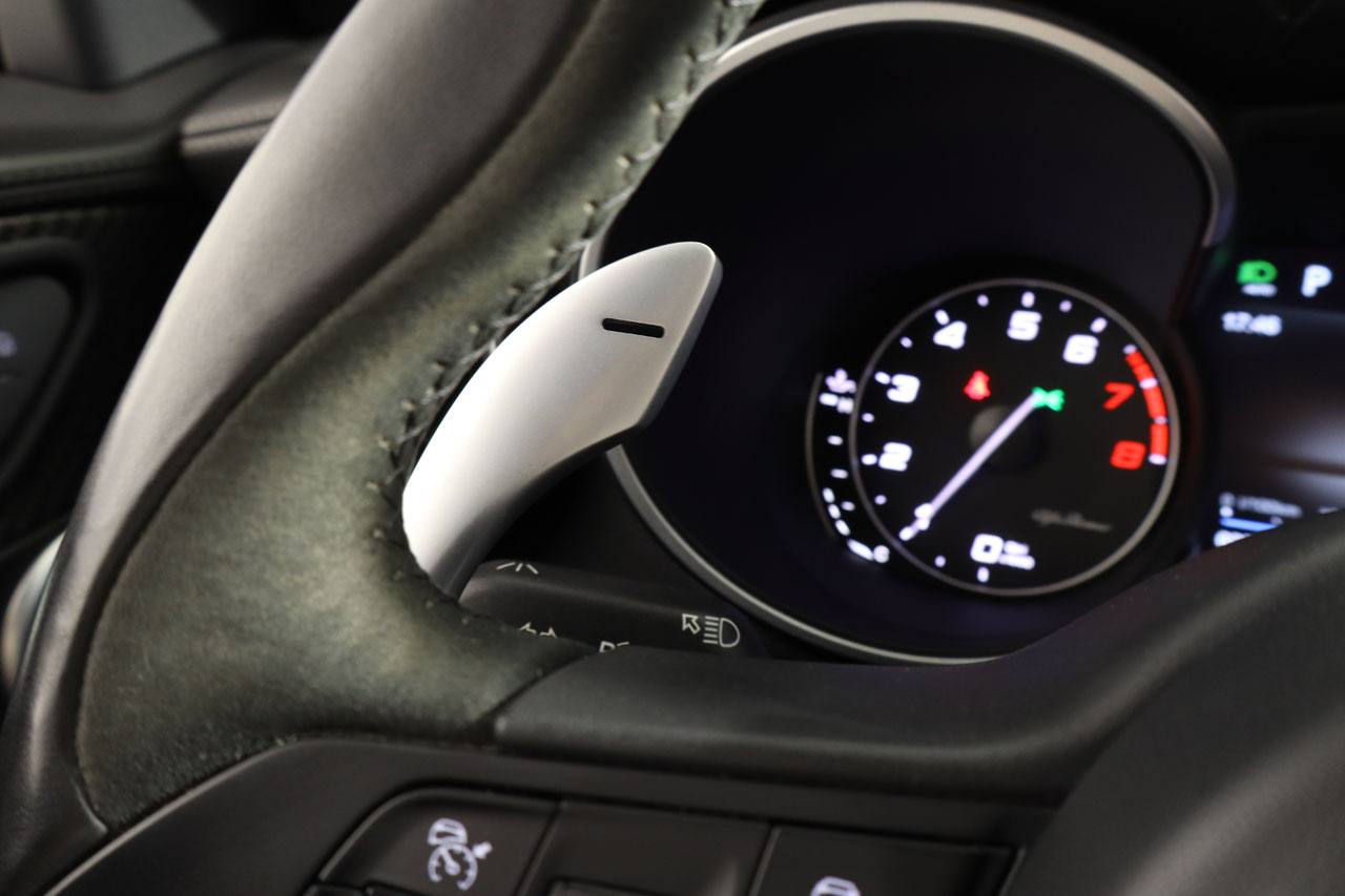 Alfa Romeo Stelvio Quadrifoglio 2.9 V6 Bi-turbo 510cv