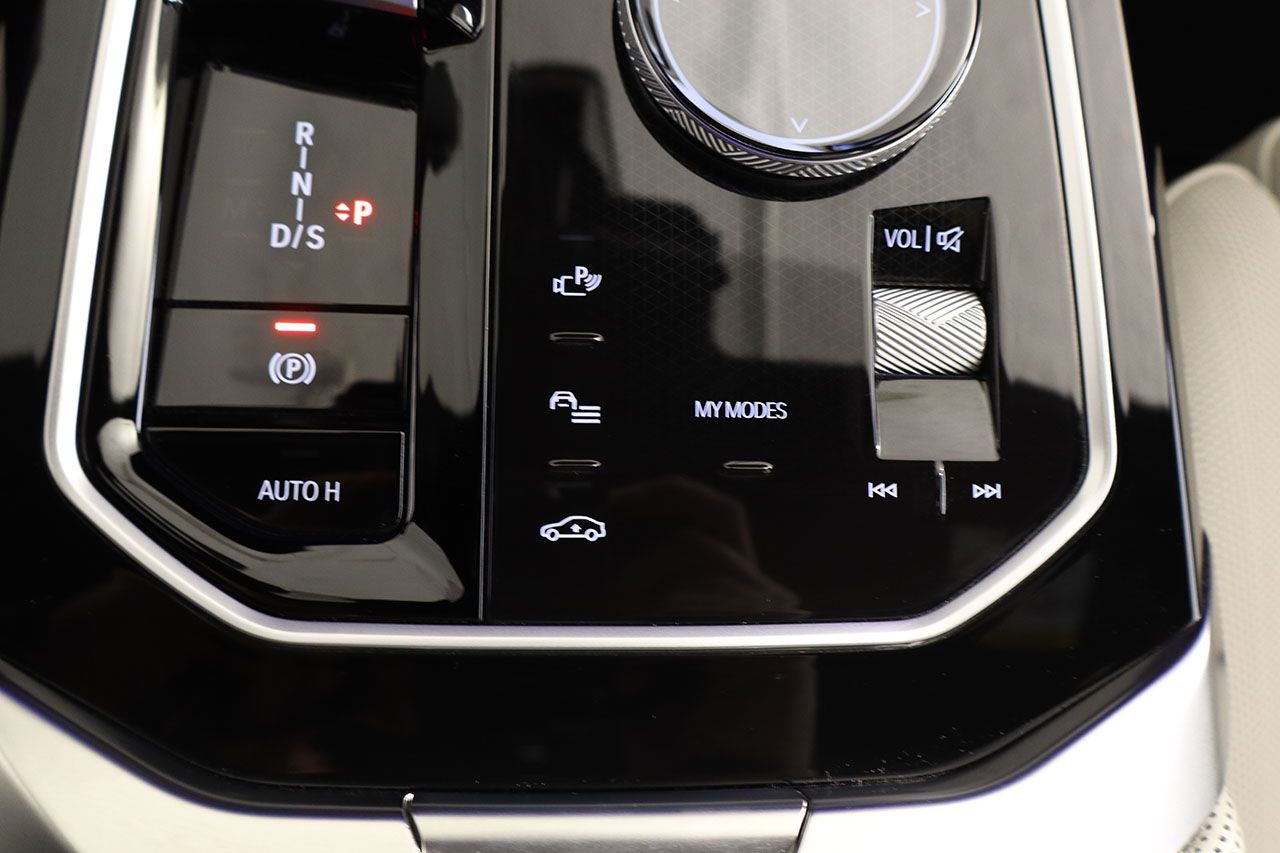 BMW 750e xDrive M Sport 489cv FULL EQUIPE