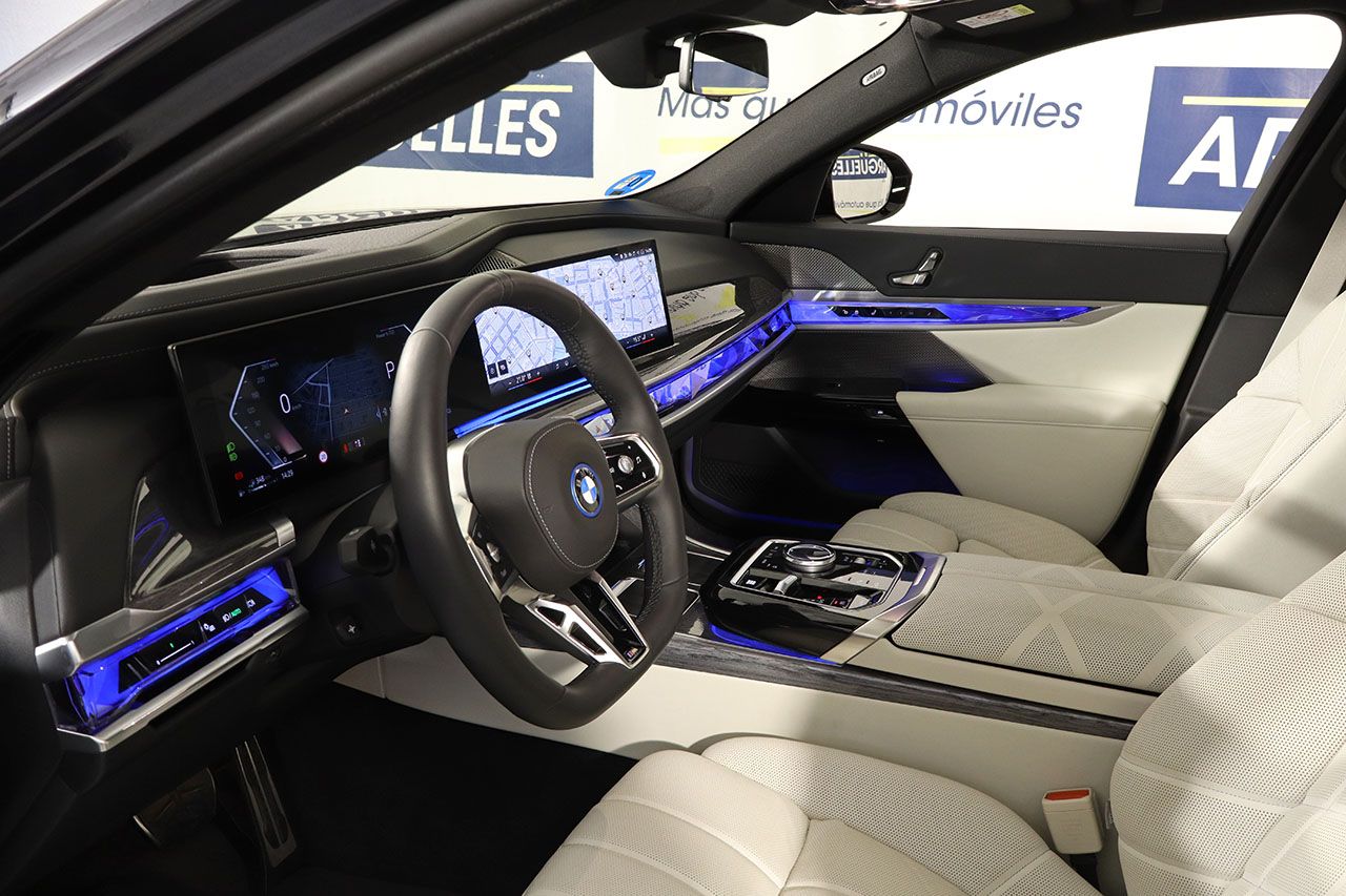 BMW 750e xDrive M Sport 489cv FULL EQUIPE