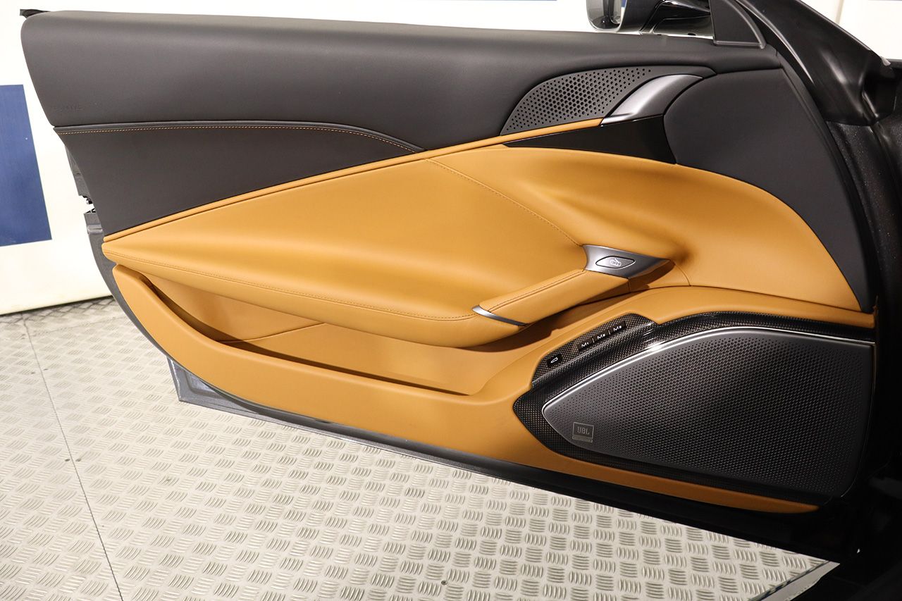 Ferrari Roma V8  FULL CARBON 620cv