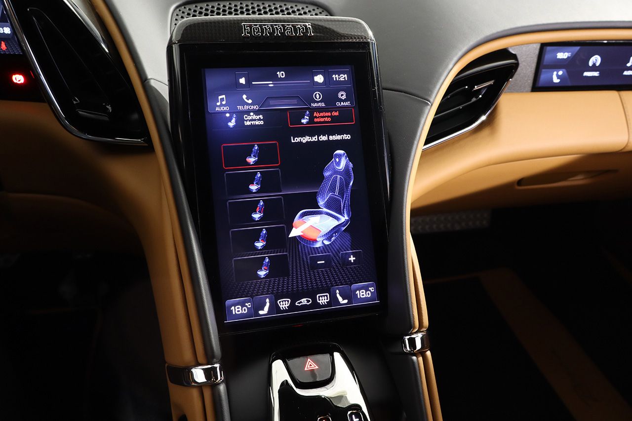 Ferrari Roma V8 FULL CARBON 620cv