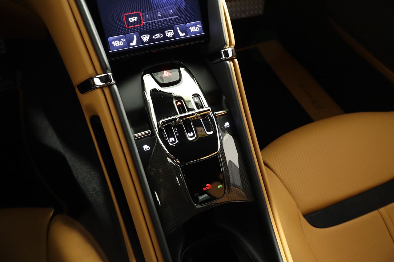 Ferrari Roma V8 FULL CARBON 620cv