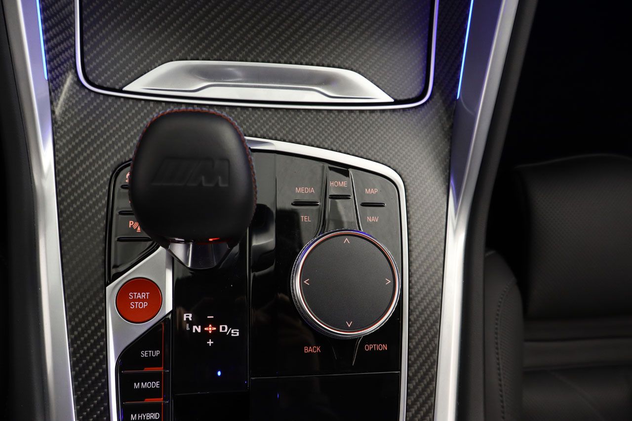 BMW XM 4.4 PHEV 653cv