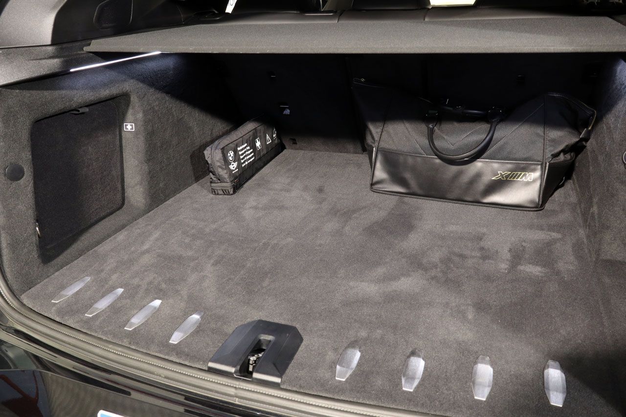 BMW XM 4.4 PHEV 653cv