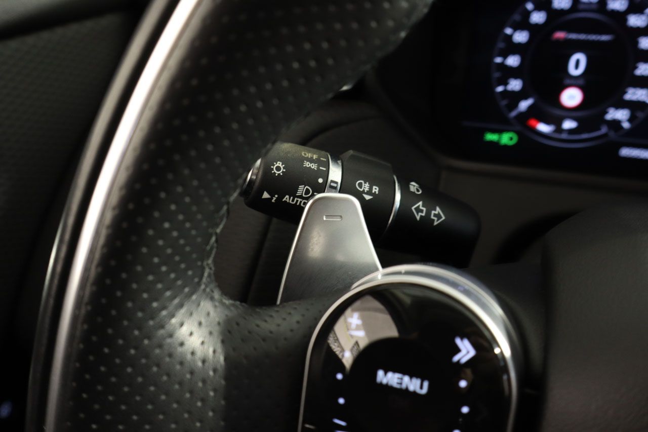 Land Rover Range Rover Velar 2.0 P300 R Dynamic SE 4WD Auto