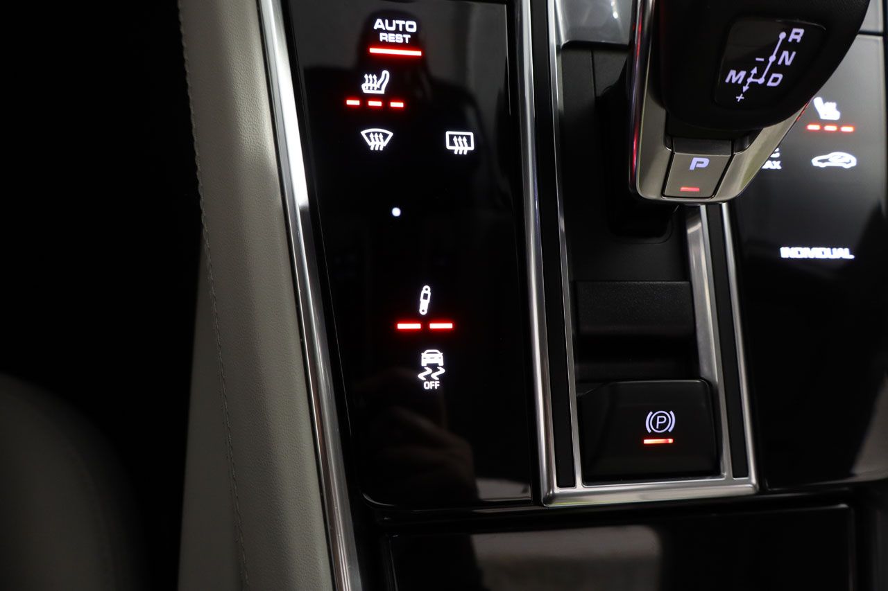 Porsche Panamera 4 E Hybrid 462cv