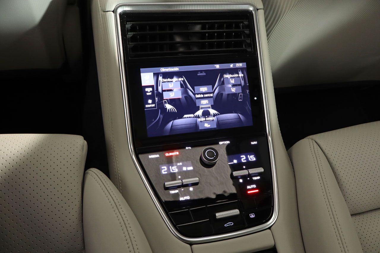 Porsche Panamera 4 E Hybrid 462cv