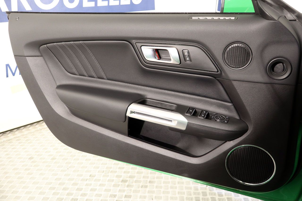 Ford Mustang 5.0 V8 GT Ti-VCT 450cv AUT