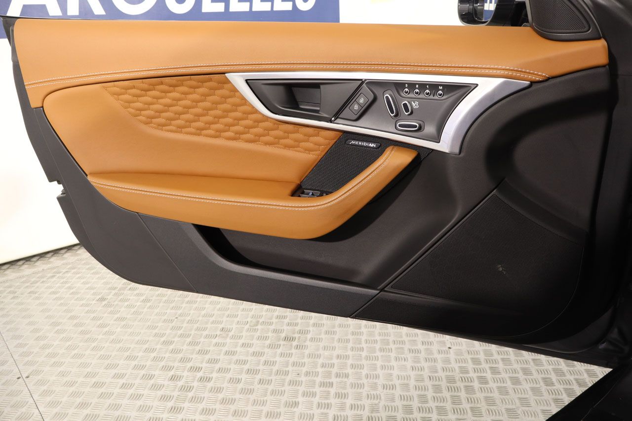 Jaguar F Type 5.0 V8 450PS Auto R Dynamic 450cv