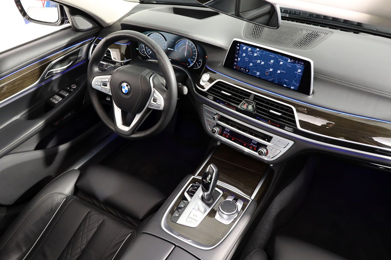 BMW 740 e iPerformance 326cv