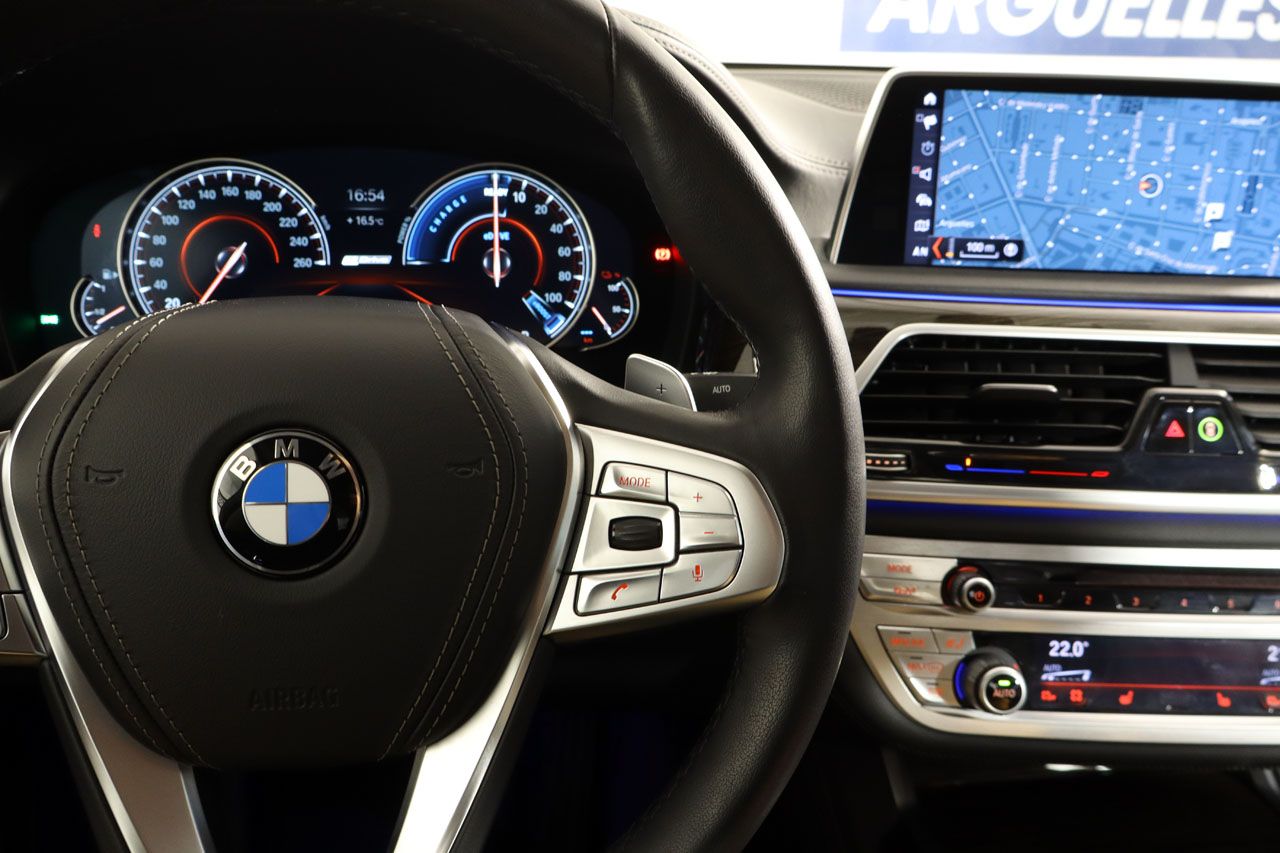 BMW 740 e iPerformance 326cv