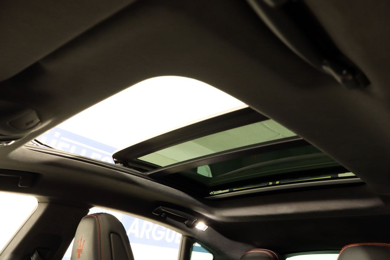 Maserati Levante 3.0 V6 S Look Trofeo AWD 430cv