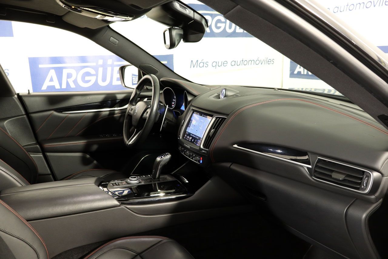 Maserati Levante 3.0 V6 S Look Trofeo AWD 430cv