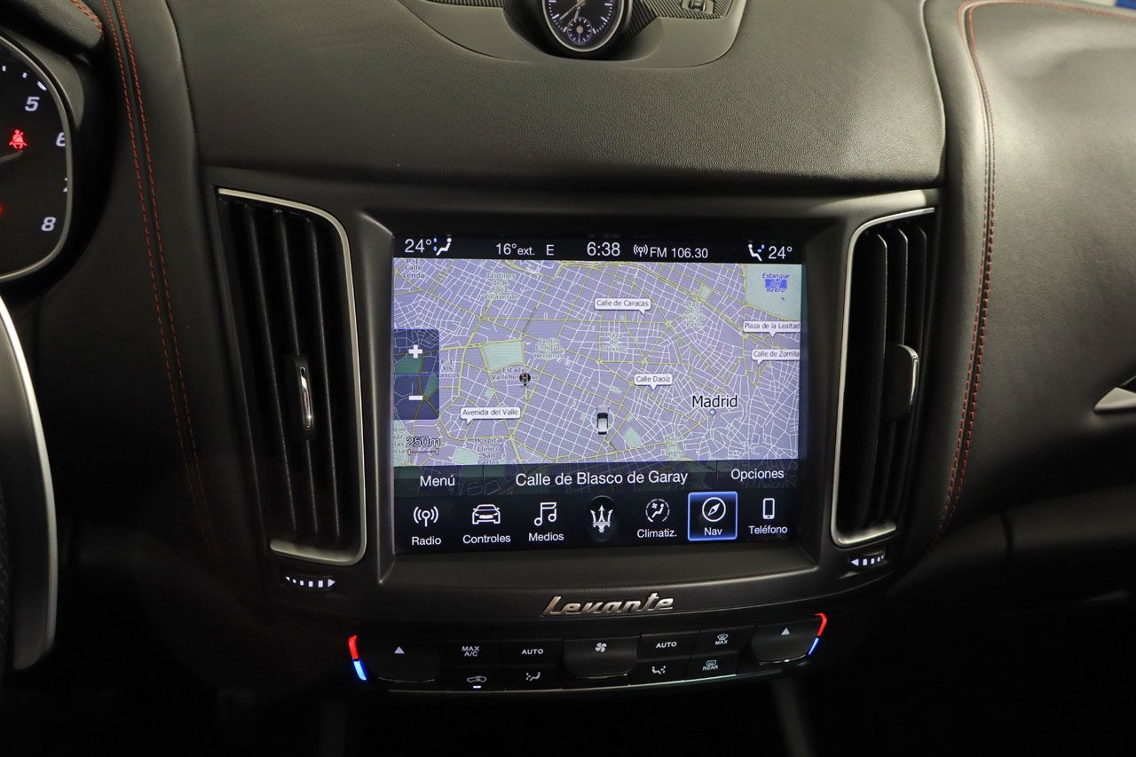 Maserati Levante 3.0 V6 S Look Trofeo AWD 430cv