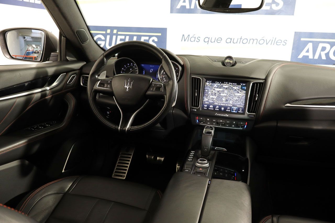 Maserati Levante 3.0 V6 S Look Trofeo AWD 430cv