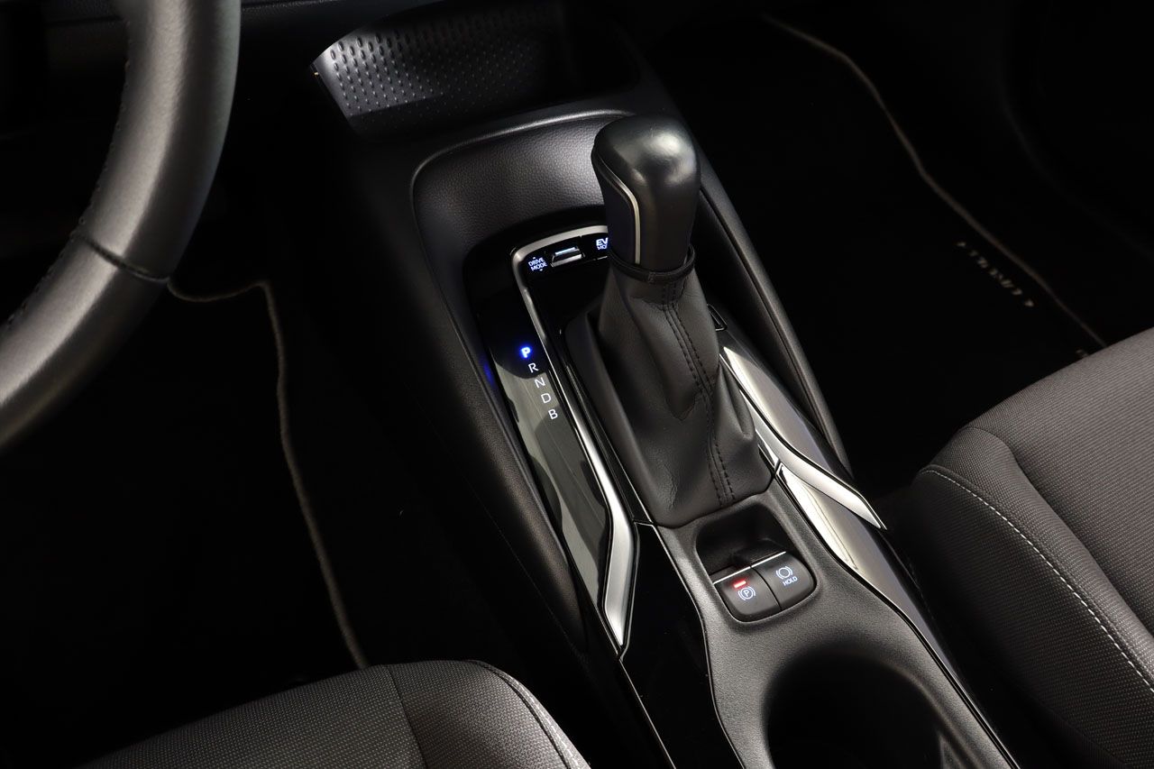 Toyota Corolla 1.8 125H Active Tech E CVT 122cv