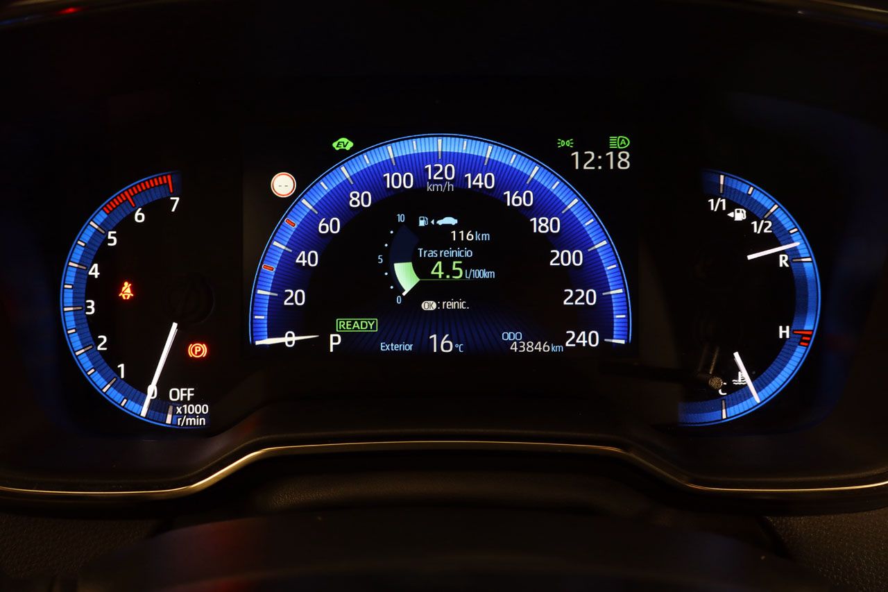 Toyota Corolla 1.8 125H Active Tech E CVT 122cv