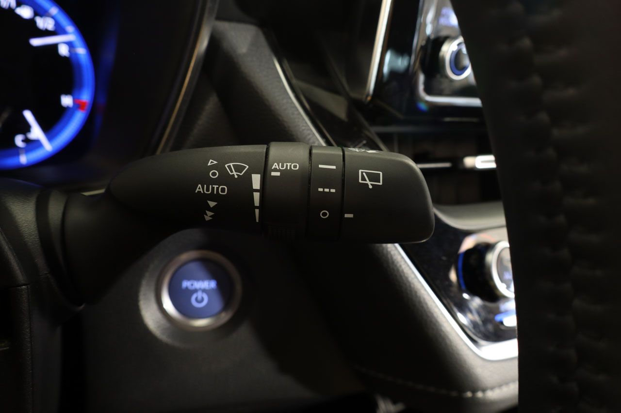 Toyota Corolla 1.8 125H Active Tech E CVT 122cv