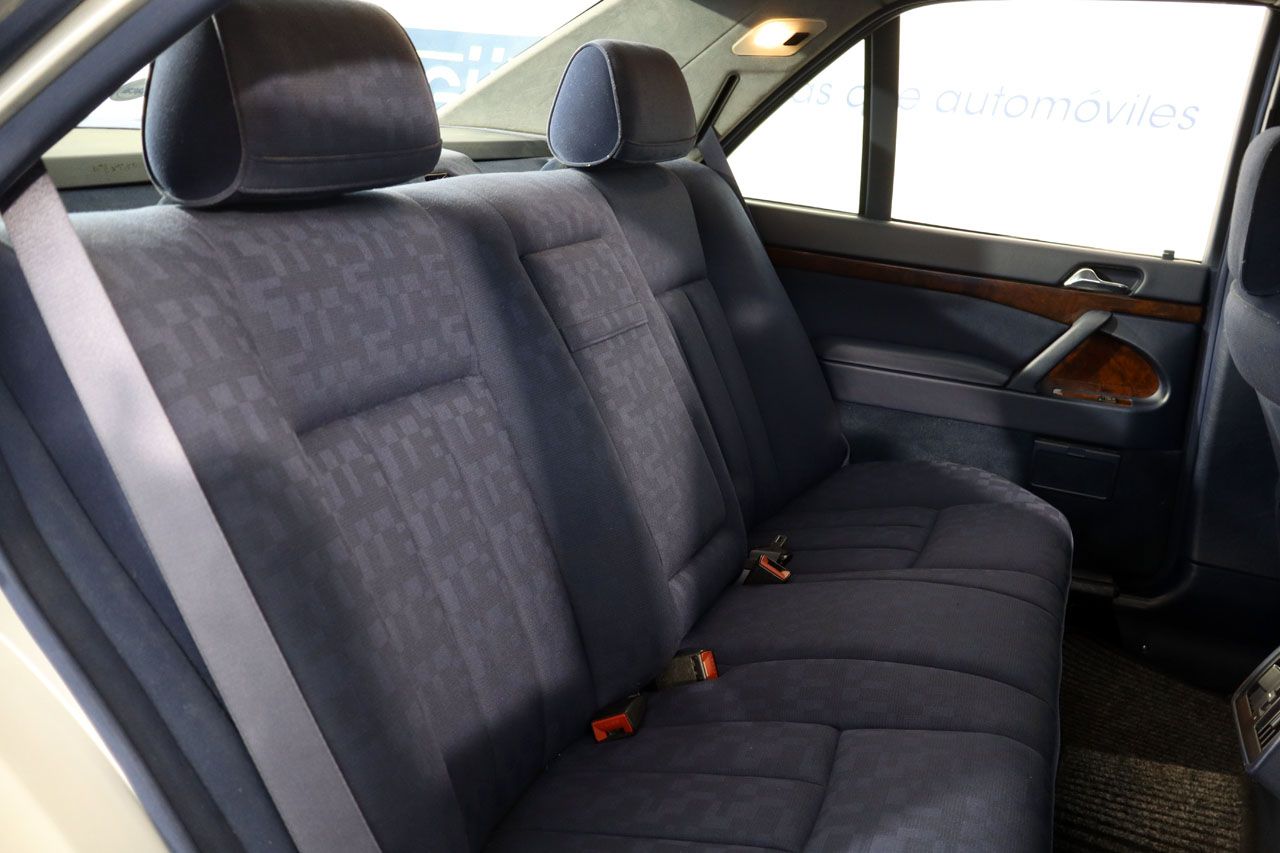 Mercedes Benz 300 SE 230cv 81270kms