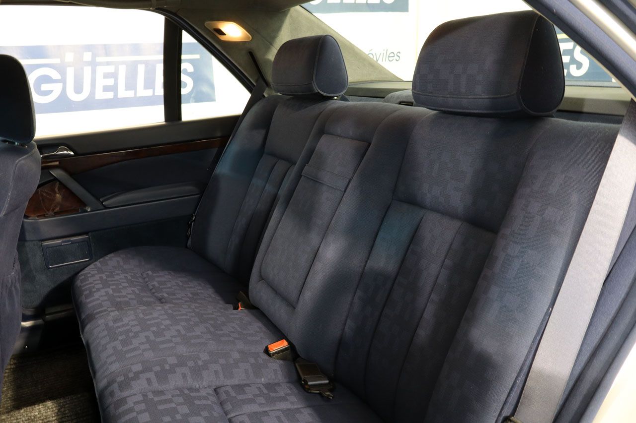 Mercedes Benz 300 SE 230cv 81270kms