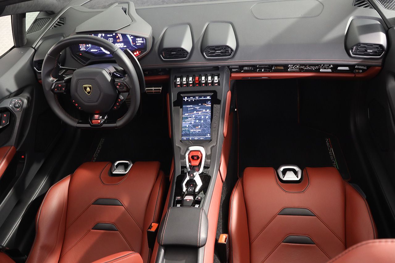 Lamborghini Huracan EVO Spyder V10 Nero Granatus 639cv