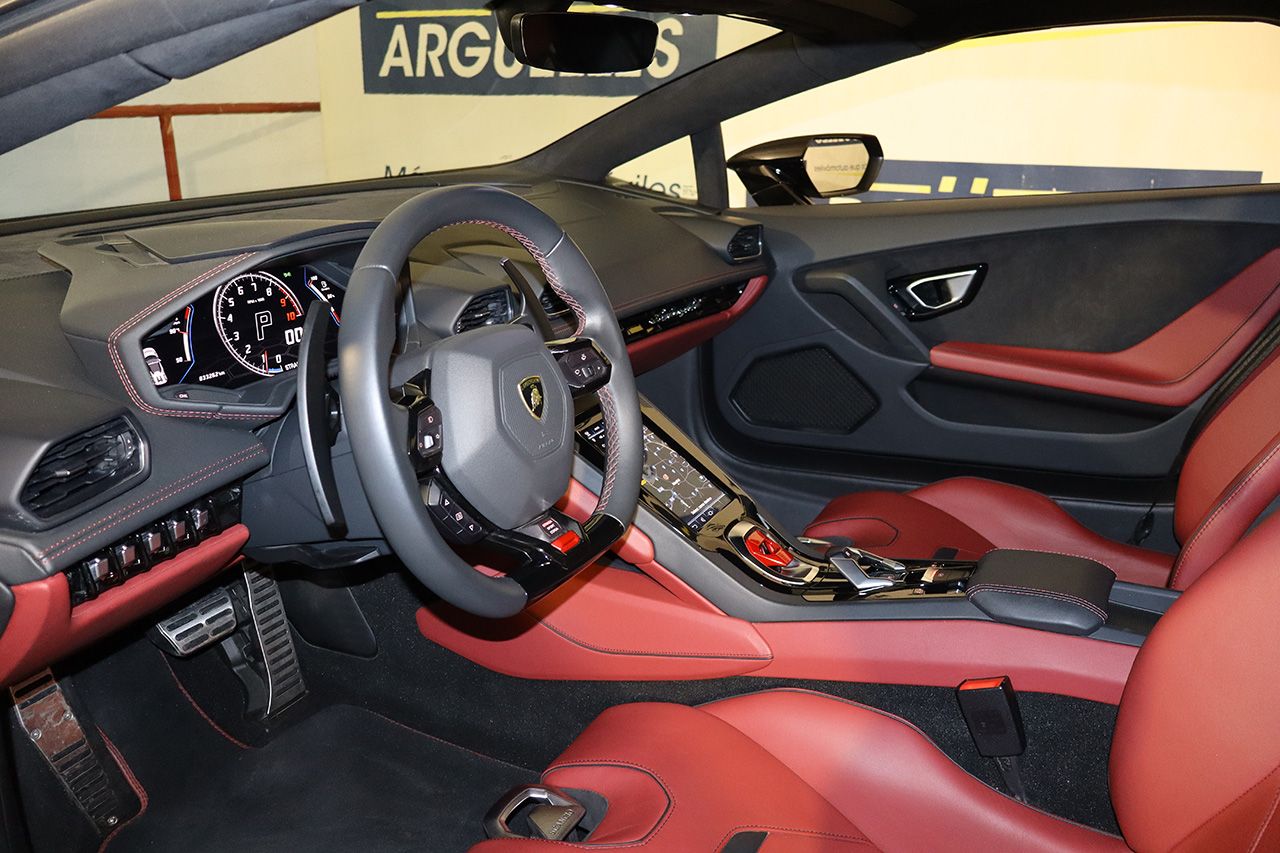 Lamborghini Huracan EVO Spyder V10 Nero Granatus 639cv