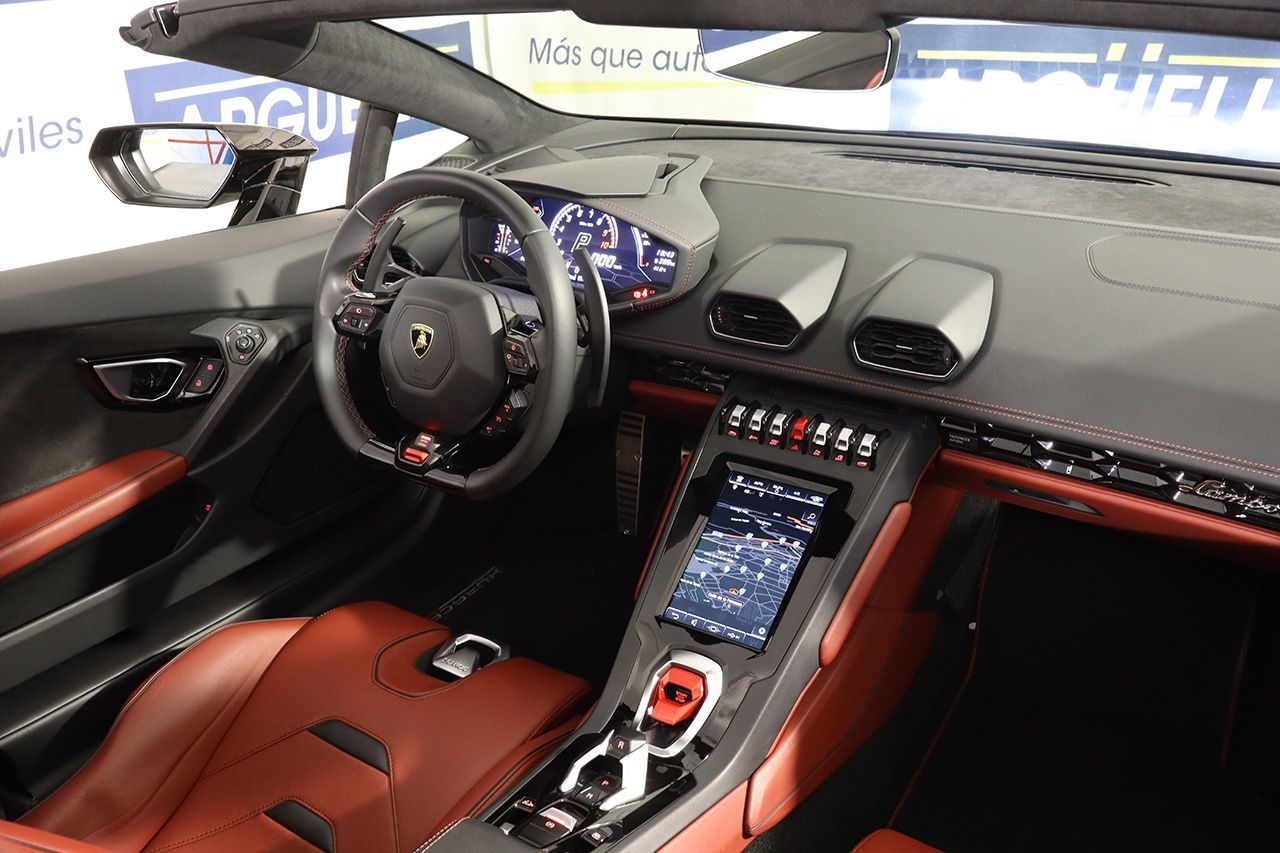 Lamborghini Huracan EVO Spyder V10 Nero Granatus 639cv