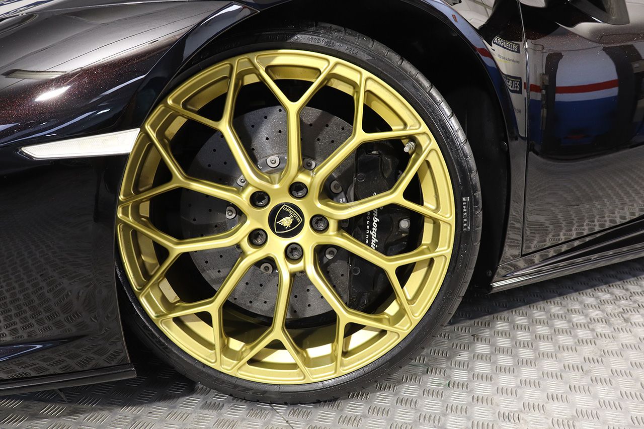 Lamborghini Huracan EVO Spyder V10 Nero Granatus 639cv