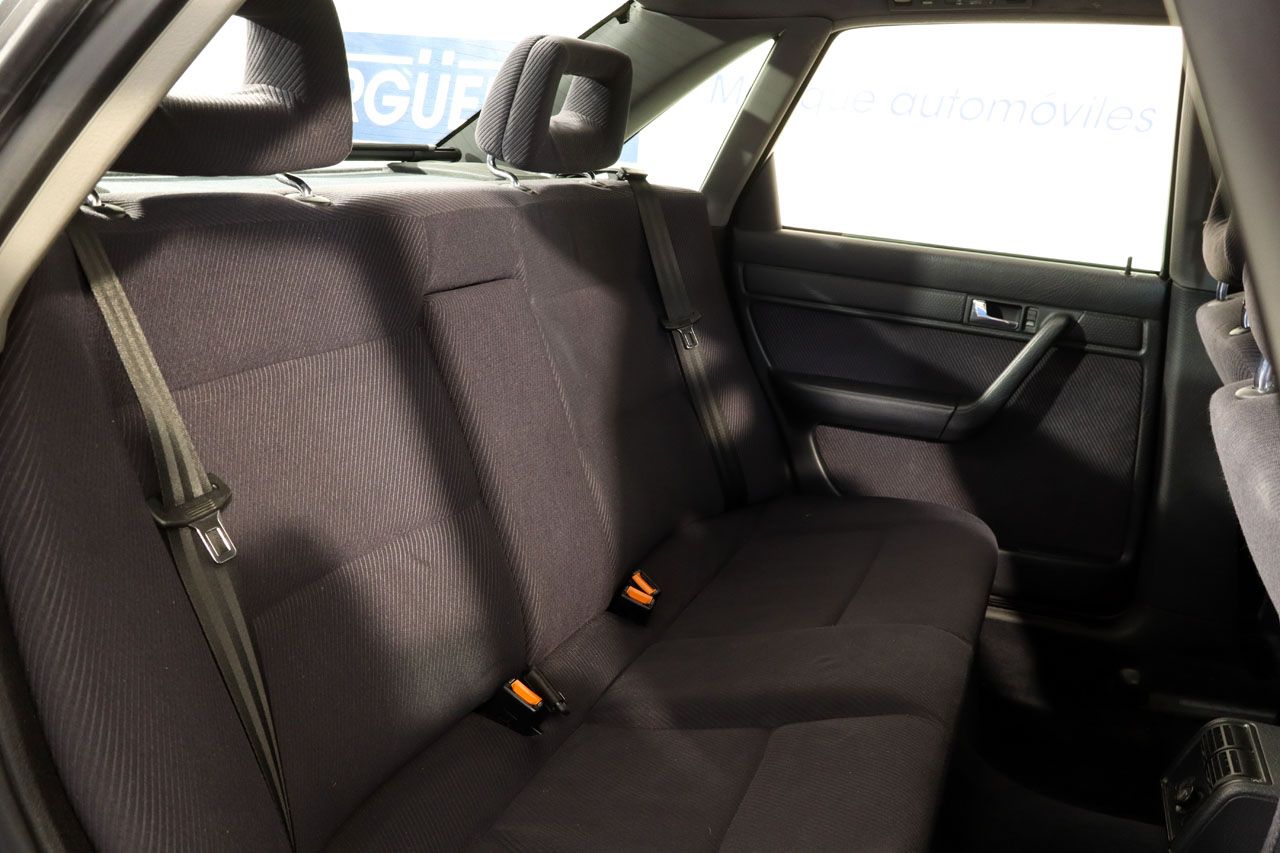 Audi 100 2.6 V6 150cv