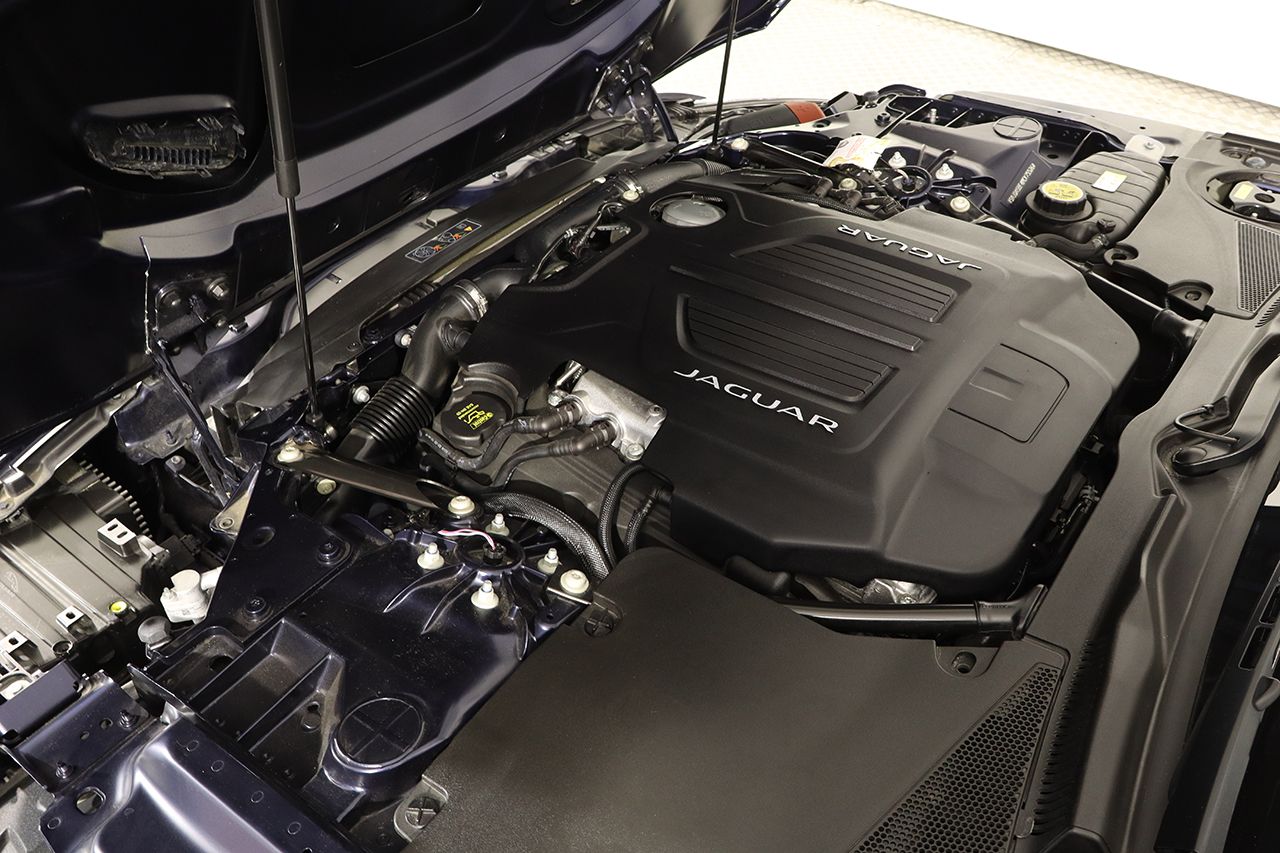 Jaguar F Type 5.0 V8 Cabrio R Dynamic AWD 450cv