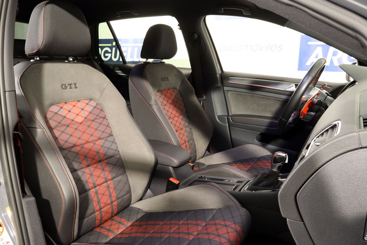 Volkswagen Golf GTI TCR 2.0 TSI 290cv DSG