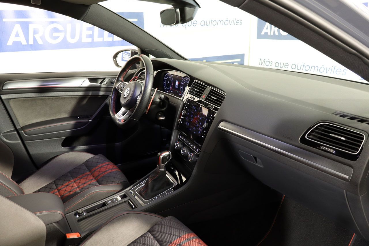 Volkswagen Golf GTI TCR 2.0 TSI 290cv DSG