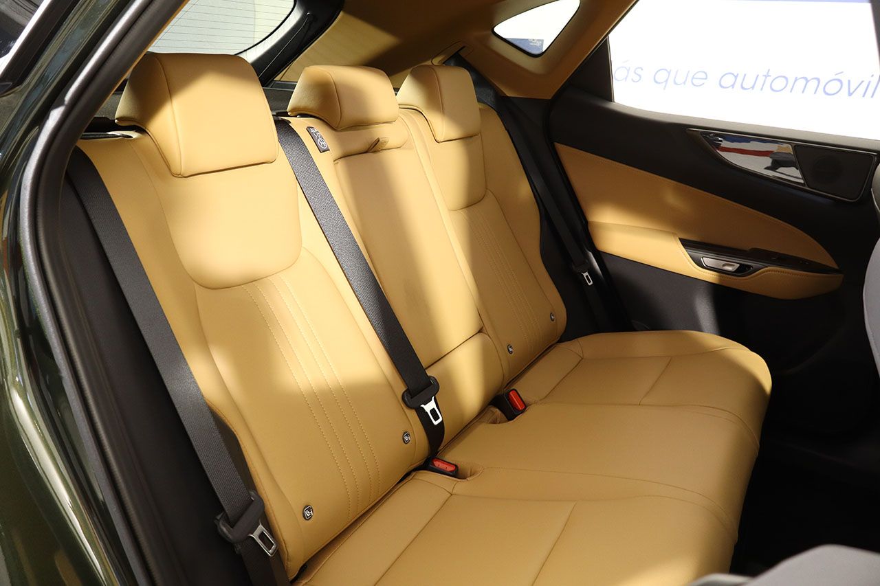 Lexus NX 450H  Premium 4WD NUEVO 309cv