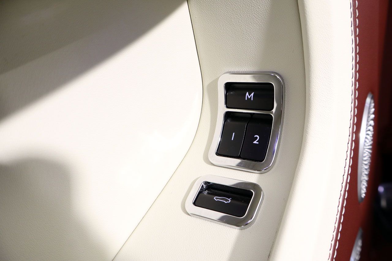 Bentley Continental GTC V8 Mulliner Cabrio 549cv