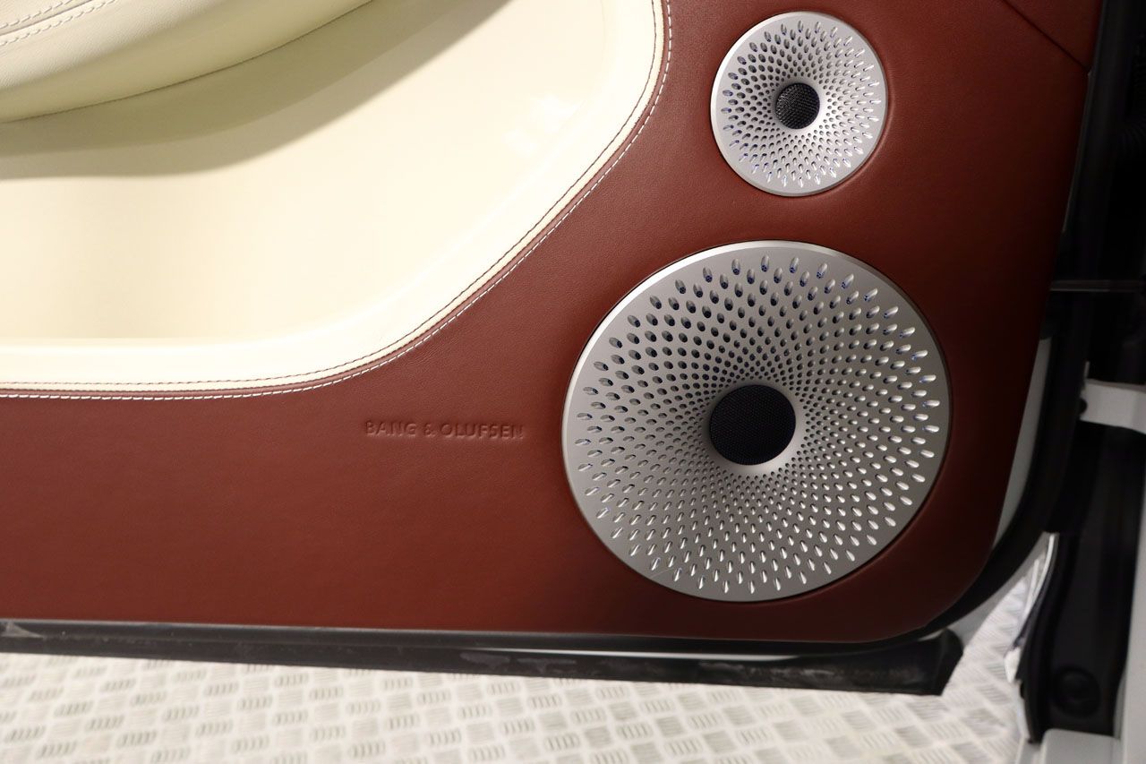 Bentley Continental GTC V8 Mulliner Cabrio 549cv