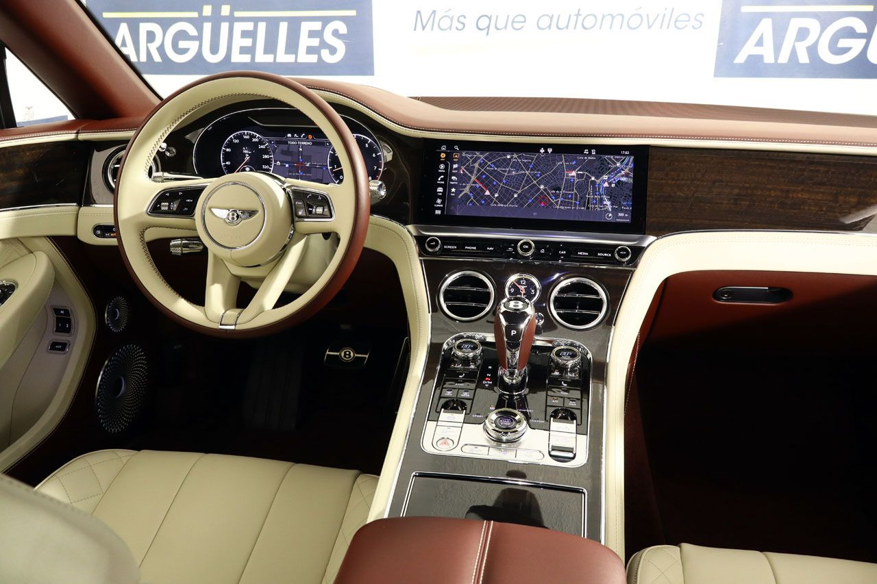 Bentley Continental GTC V8 Mulliner Cabrio 549cv