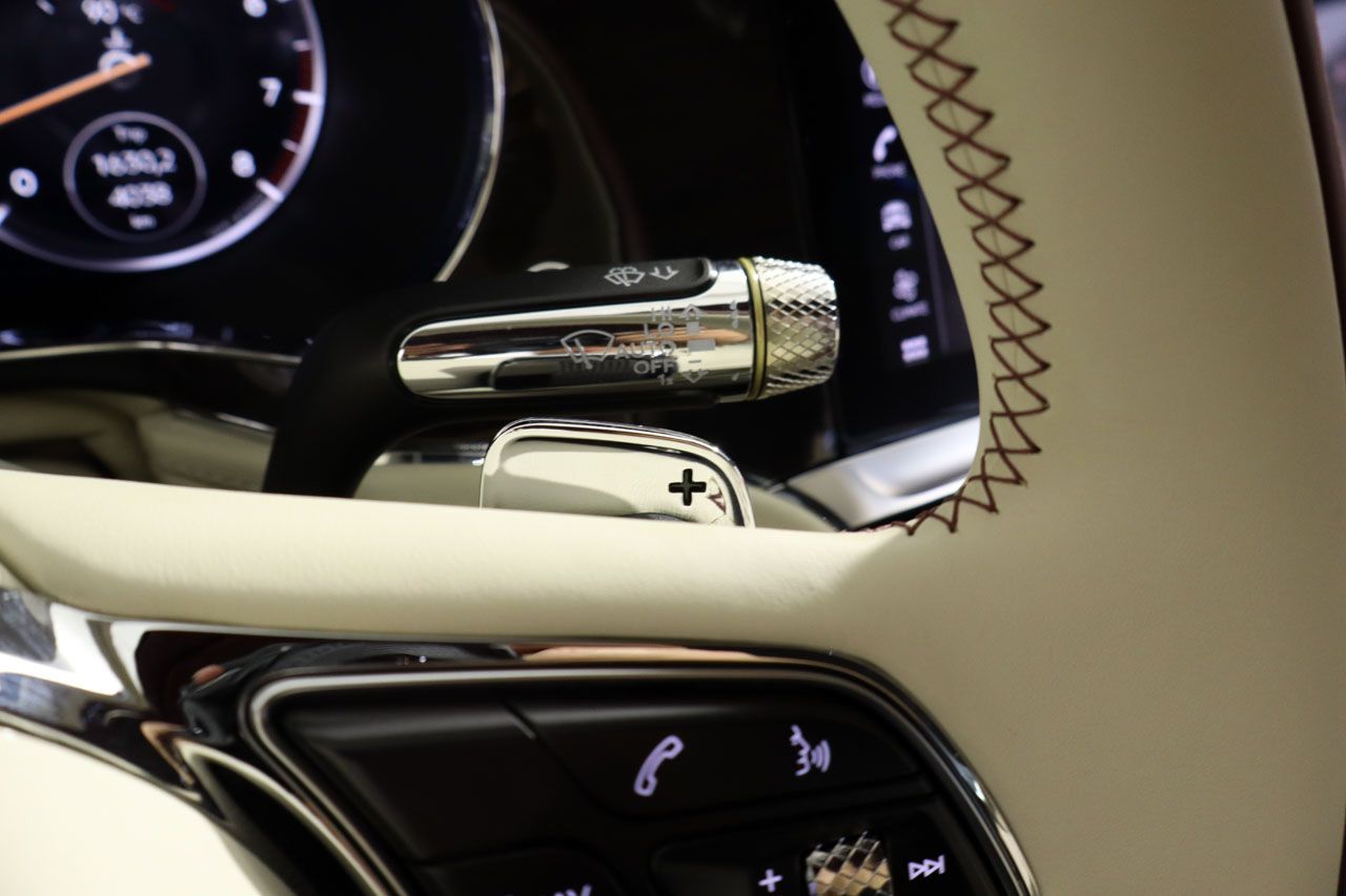 Bentley Continental GTC V8 Mulliner Cabrio 549cv