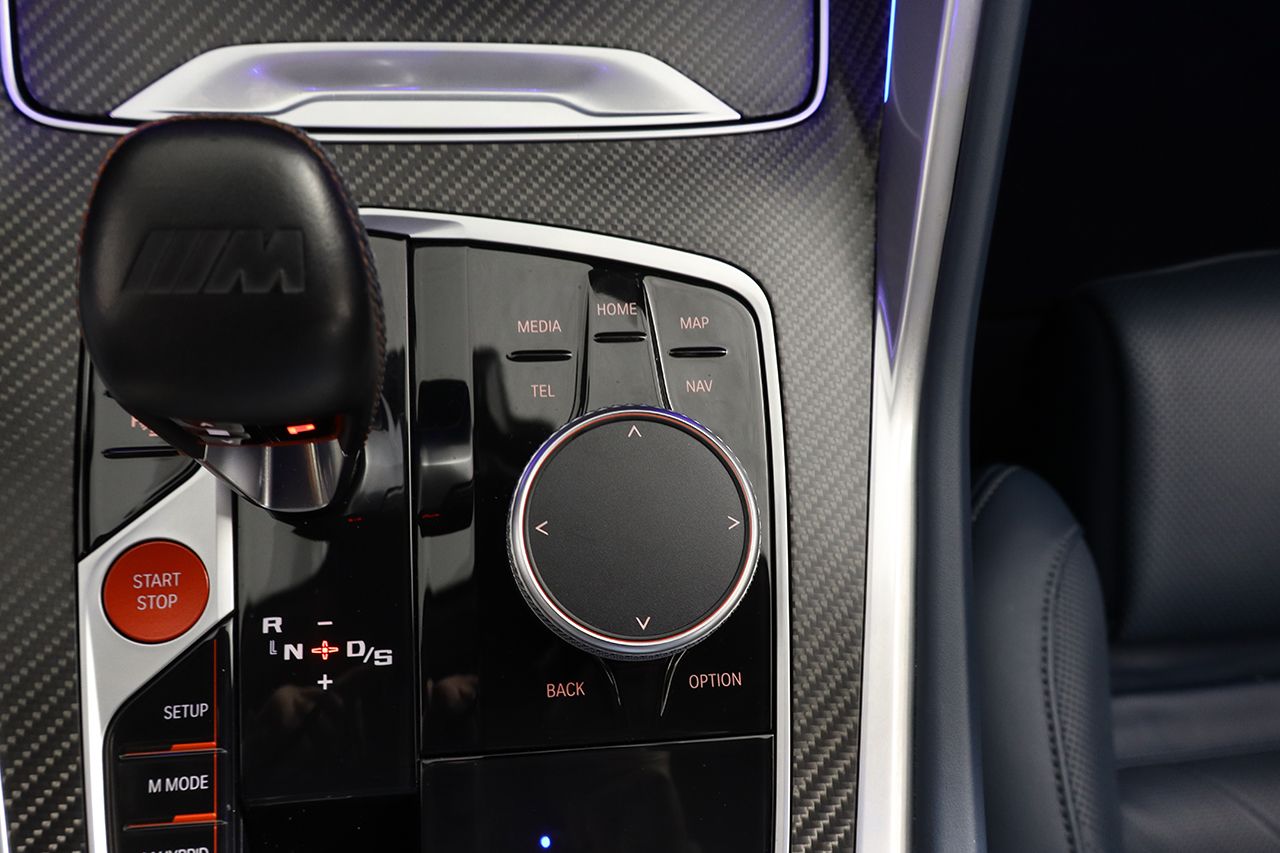 BMW XM 4.4 PHEV 653cv