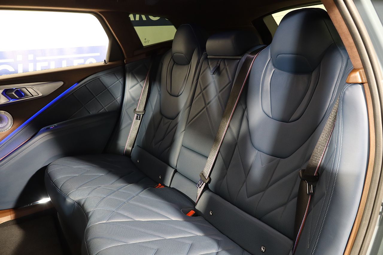 BMW XM 4.4 PHEV 653cv