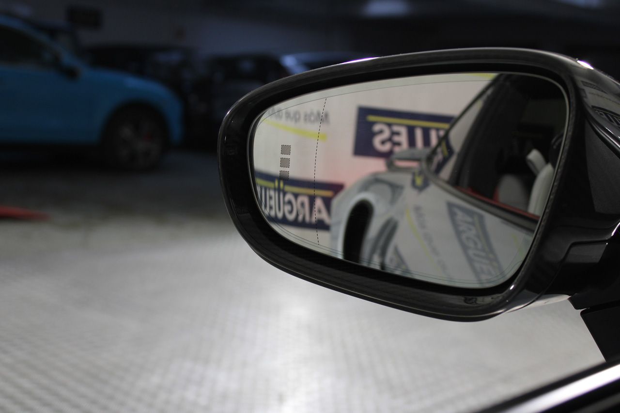 Porsche 911 Turbo S SportDesign 650cv