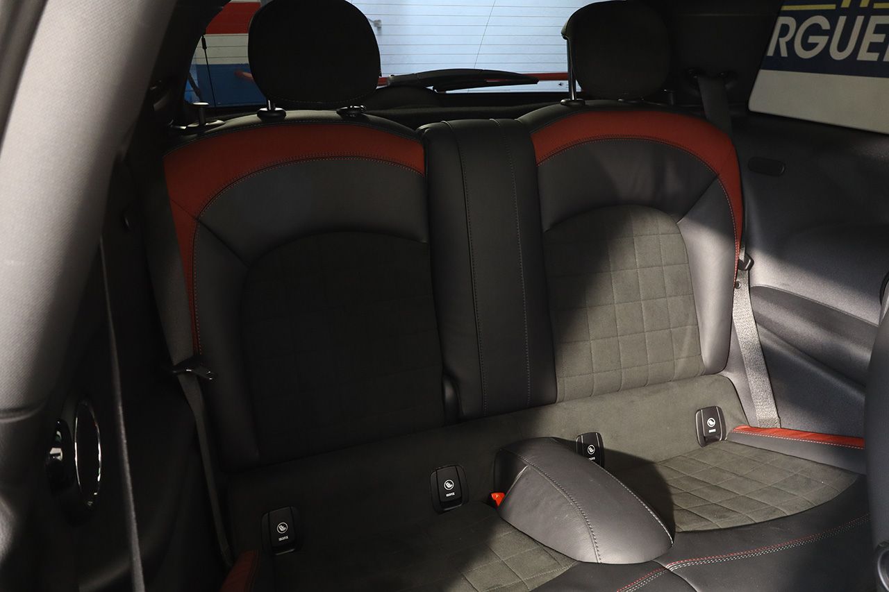 Mini John Cooper Works AUT 230cv