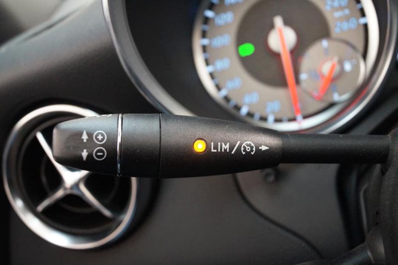 Mercedes Benz SLK 200 BlueEfficiency 184cv