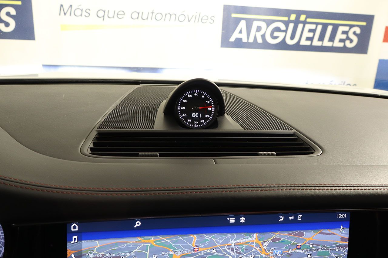 Porsche Panamera Turbo 550cv