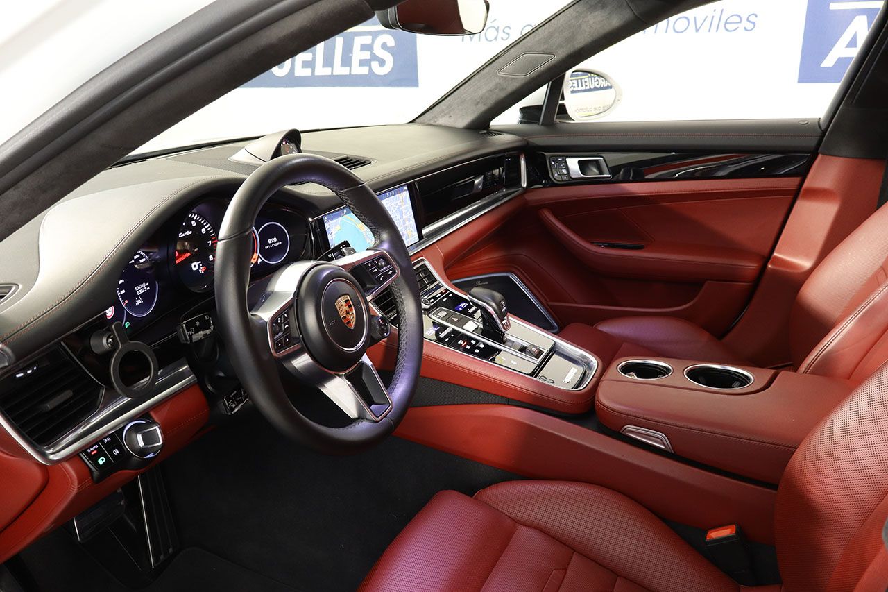 Porsche Panamera Turbo 550cv