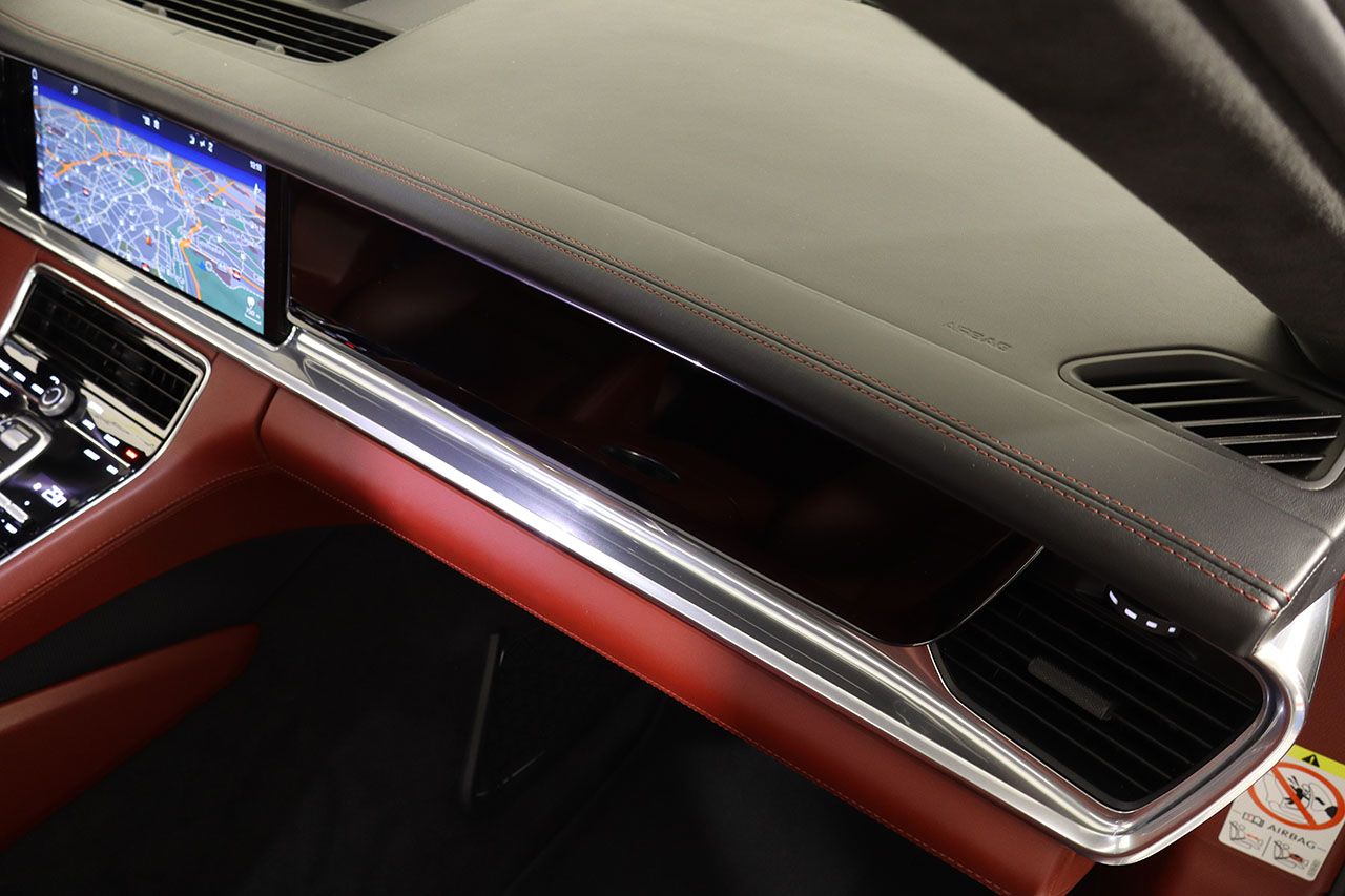 Porsche Panamera Turbo 550cv