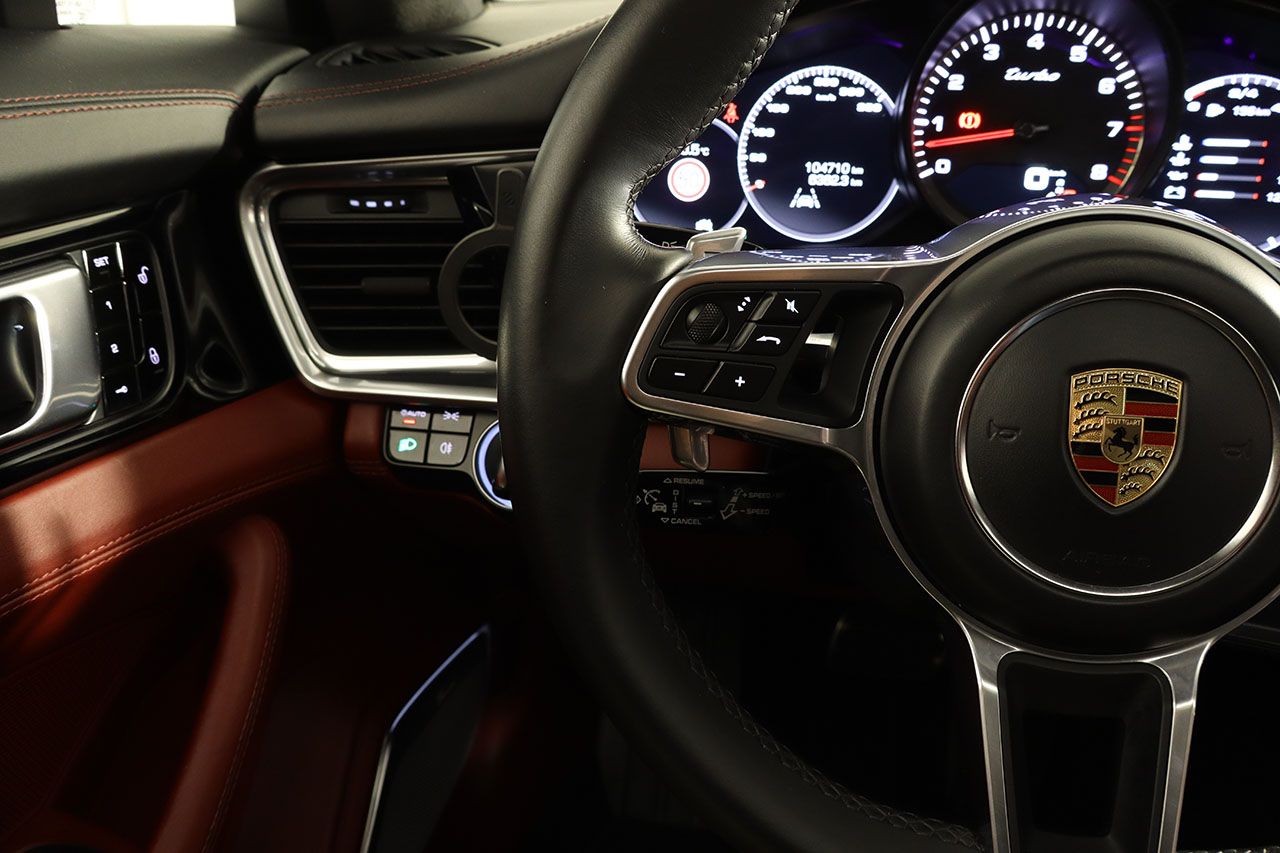 Porsche Panamera Turbo 550cv
