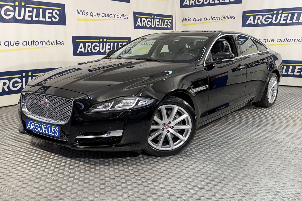 Jaguar XJ 3.0 V6 Luxury 300cv  segunda mano en Madrid