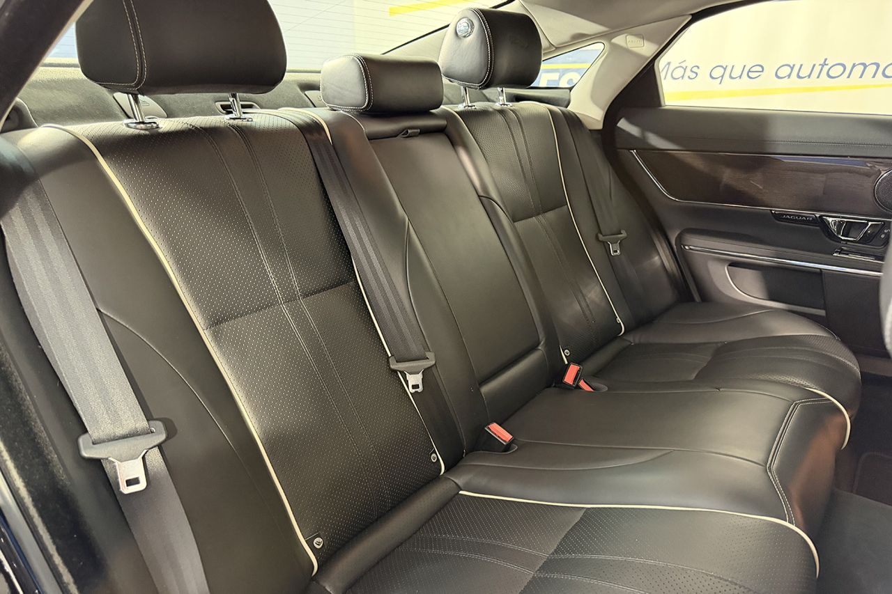 Jaguar XJ 3.0 V6 Luxury 300cv AUT