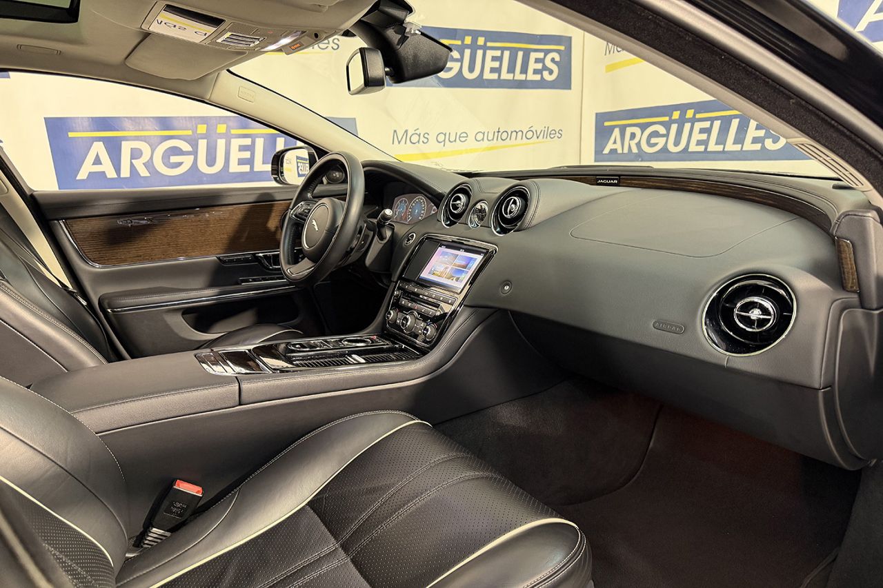 Jaguar XJ 3.0 V6 Luxury 300cv AUT
